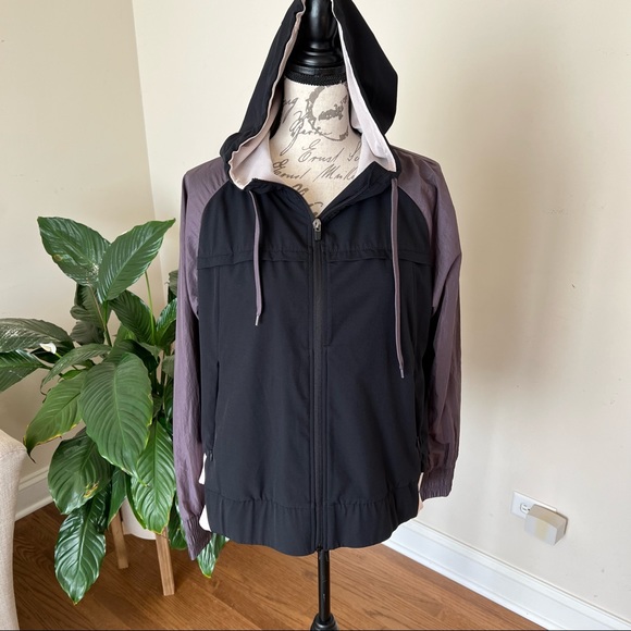 Fabletics Karen Layered Lightweight Jacket Coat Sz M - Picture 3 of 11